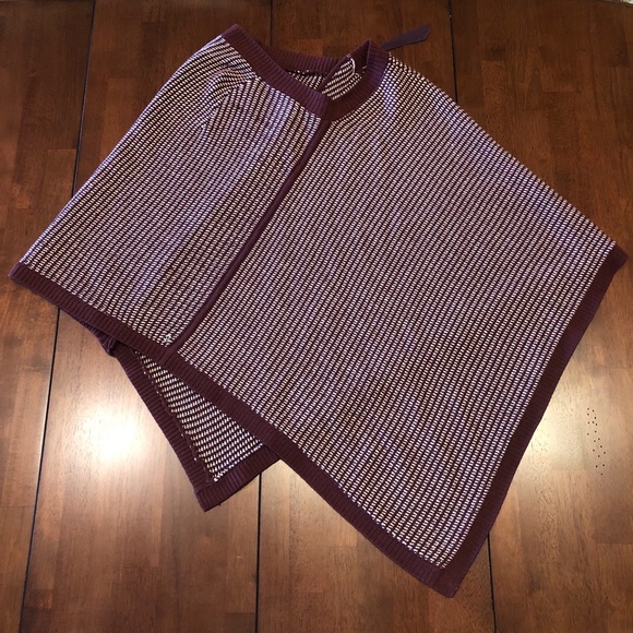 LULULEMON PONCHO 💫 - Picture 2 of 7